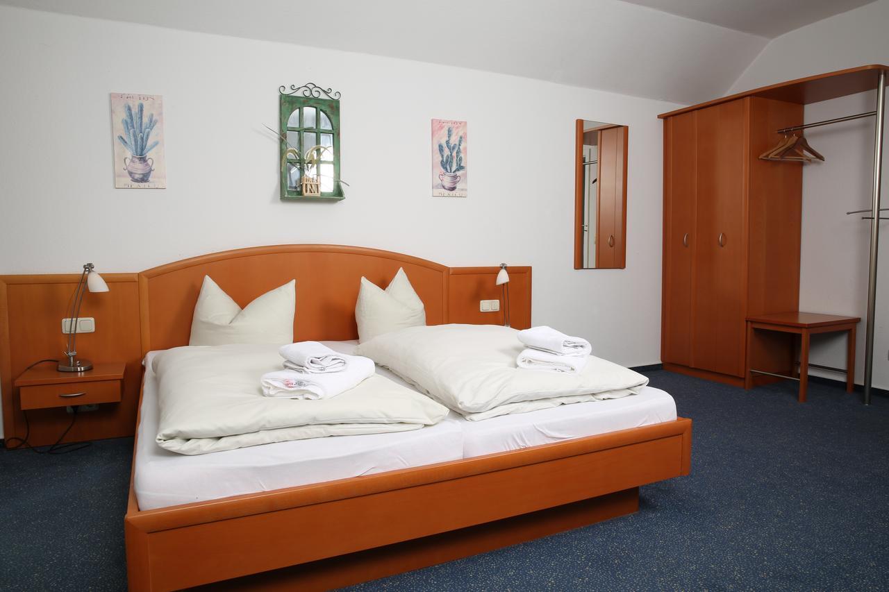 Hotel Kuhfelder Hof ภายนอก รูปภาพ